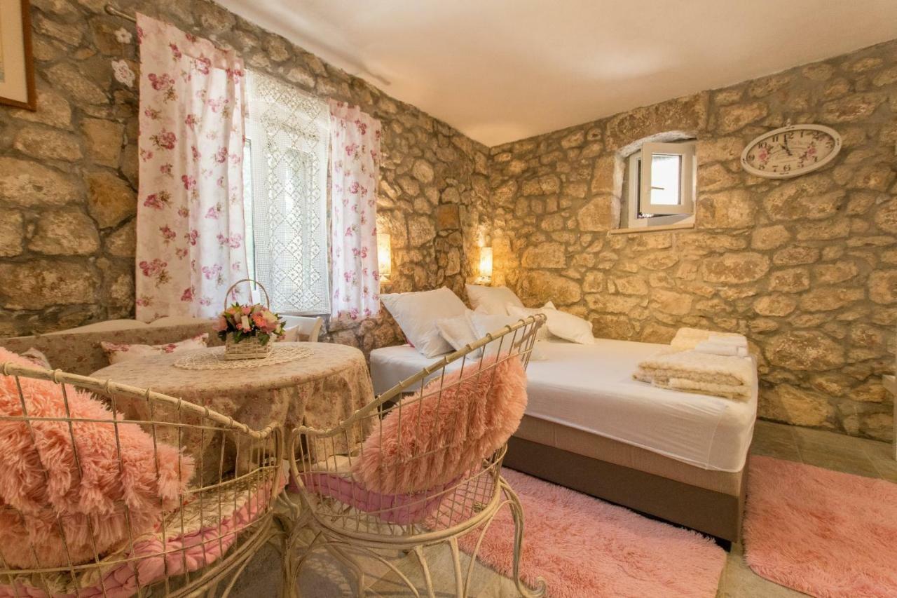 Holiday Home Godinj Donje Rascane Buitenkant foto
