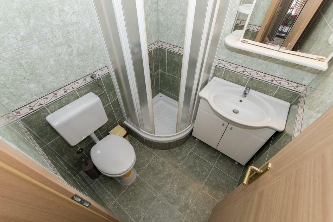 Holiday Home Godinj Donje Rascane Buitenkant foto